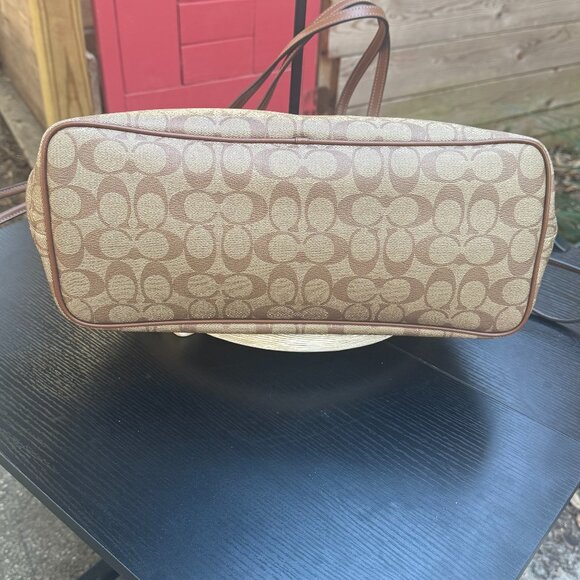 COACH Signature Coated Canvas Leather Drawstring Carryall Women's Tote New - Picture 7 of 15